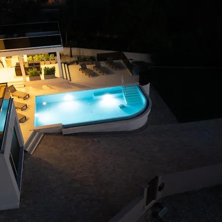 Villa Angela Smrika